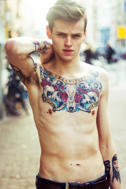 Strangeforeignbeauty:  Rian Van Gend [ Fave Models | 1000+ Notes | Facebook | Twitter