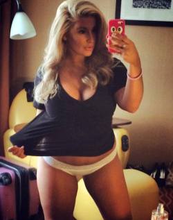 donbearsdown:  Ashley Alexiss