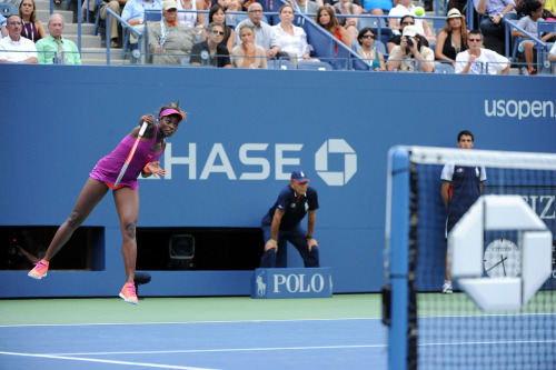 roughlandingjojo:  Serena Williams def Sloane Stephens 6/4 6/1 