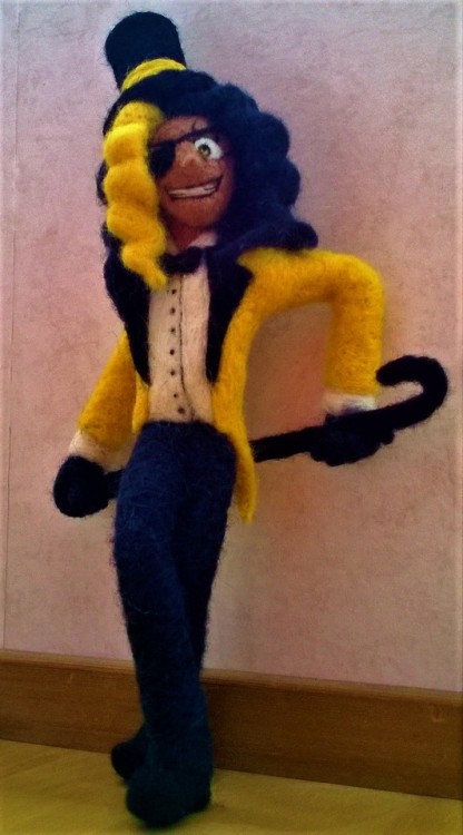 kindafooey: Here he is! A needle felted human Bill Cipher, based on @rustedqueen‘s design which just