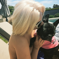 gagasgallery: @missasiakinney: Kissing mommy by the pool. She loves me so much she kisses me all the time and whispers sweet pig stuff.  