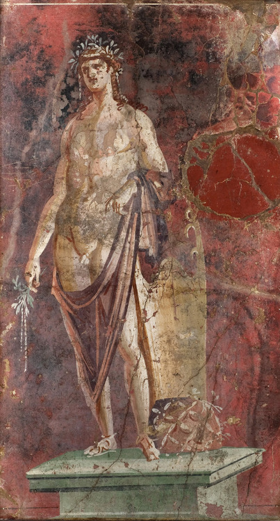 philhelias:Statue of Apollo Citharoedus  Fresco from Pompeii, 50—1 BCE. 87 × 48 cm. Napoli, Museo ar