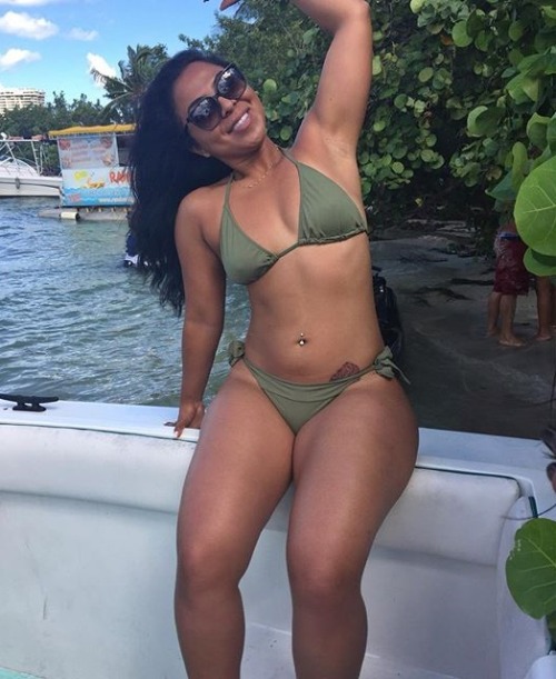 jaiking:  allthingsbootiful:  gabriela_luv  Follow me at http://jaiking.tumblr.com/ You’ll be glad you did.