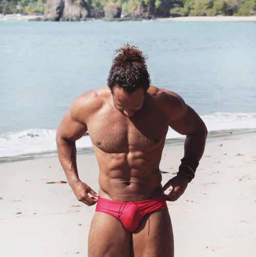meatmarketblog:  @dumadavid