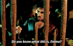 killianhjones:one scene per episodeQueen of Hearts