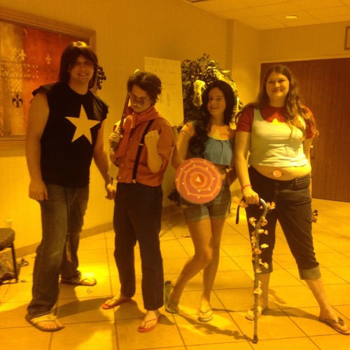 historia-slays: Had so much fun at the Steven Universe meet up today at Geek.Kon! Loved meeting and 