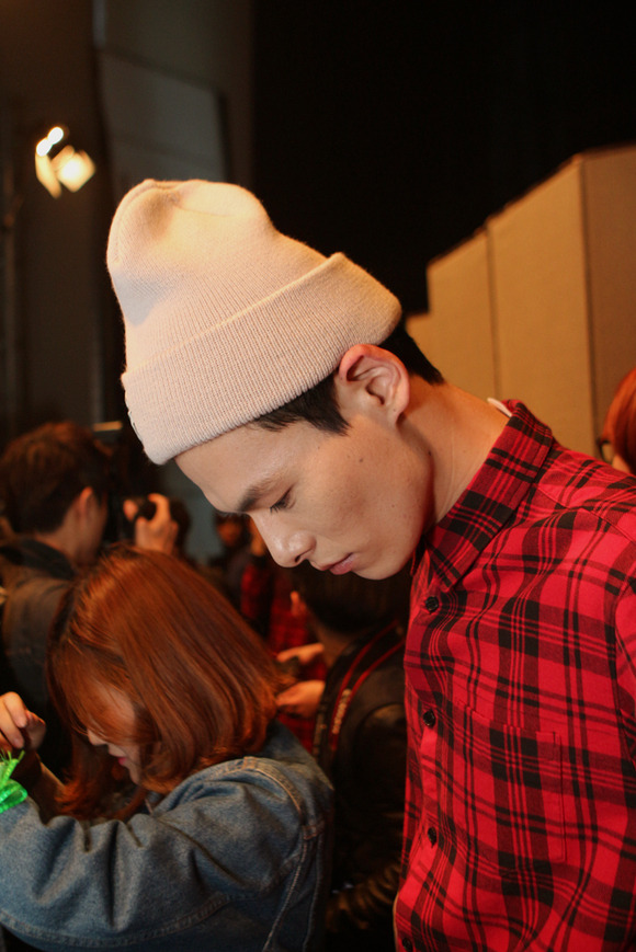 milk-tea-mania:  [2013 F / W 서울 패션 위크] 정혁서 &amp; 배승연