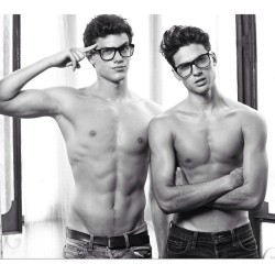 calichele:Xavier Serrano & Daniel Illescas