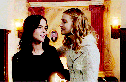 sweetfaeedits:  fae’s ships (in no particular order)  Lissa/Rose (Vampire Academy)