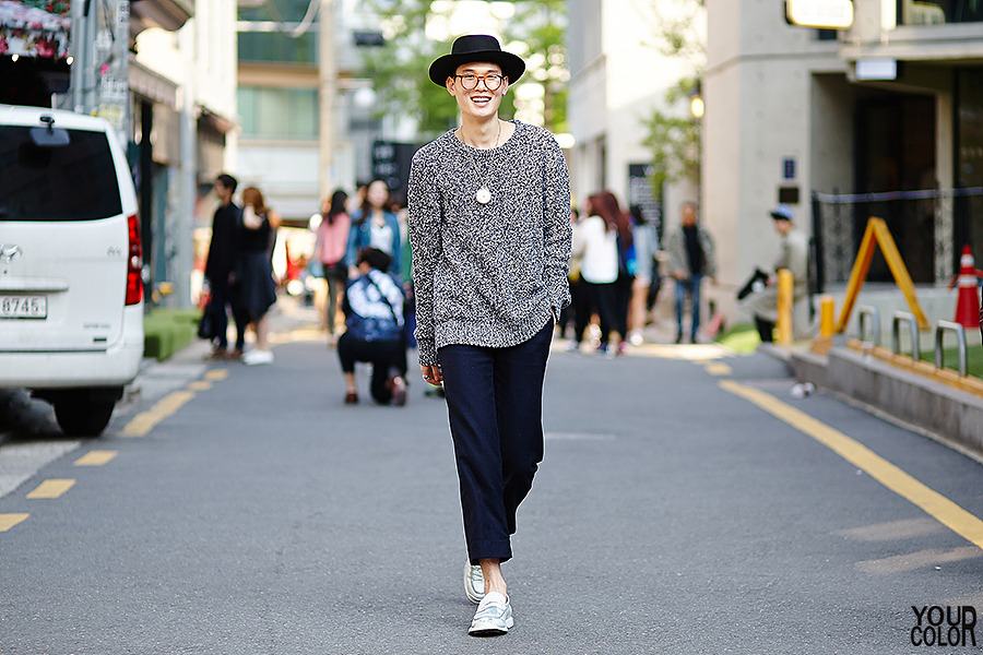 yourstyle-men:  yourcolorblog:  STREET RUNWAY Hanno Lee. Seoul. May 2013.  Style