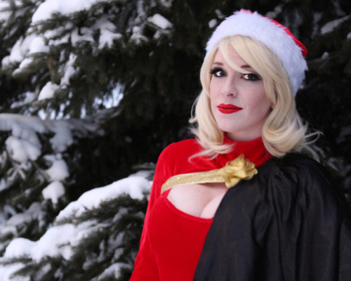 toxikfoxcosplay:Merry Christmas or Happy Holidays to everyone I hope you had a great day and stayed safe.