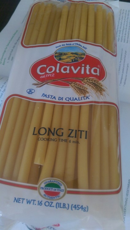 elemeno-pee:mitochondriaandbunnies:Dan and I bought a thing called “long ziti” from the local Weird 