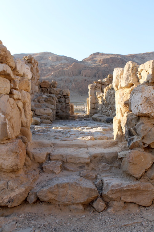 echiromani: Ruins of the Essene community at Qumran, the group that produced the Dead Sea Scrolls. N