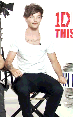 stylin-library:  Louis and the broken chair  
