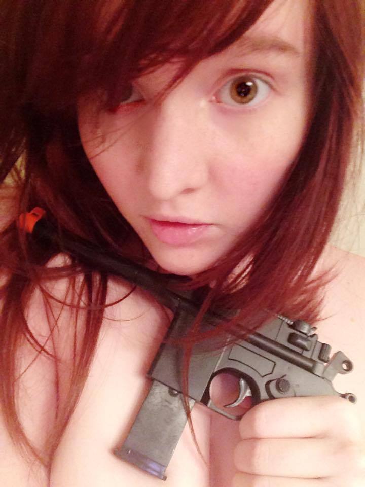 nsfwfoxyden:  Thanks for the pistol to complete my Eva cosplay! I will be using it