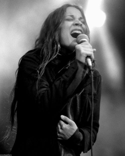 fionaapplerocks:Fiona Apple at the BankBoston