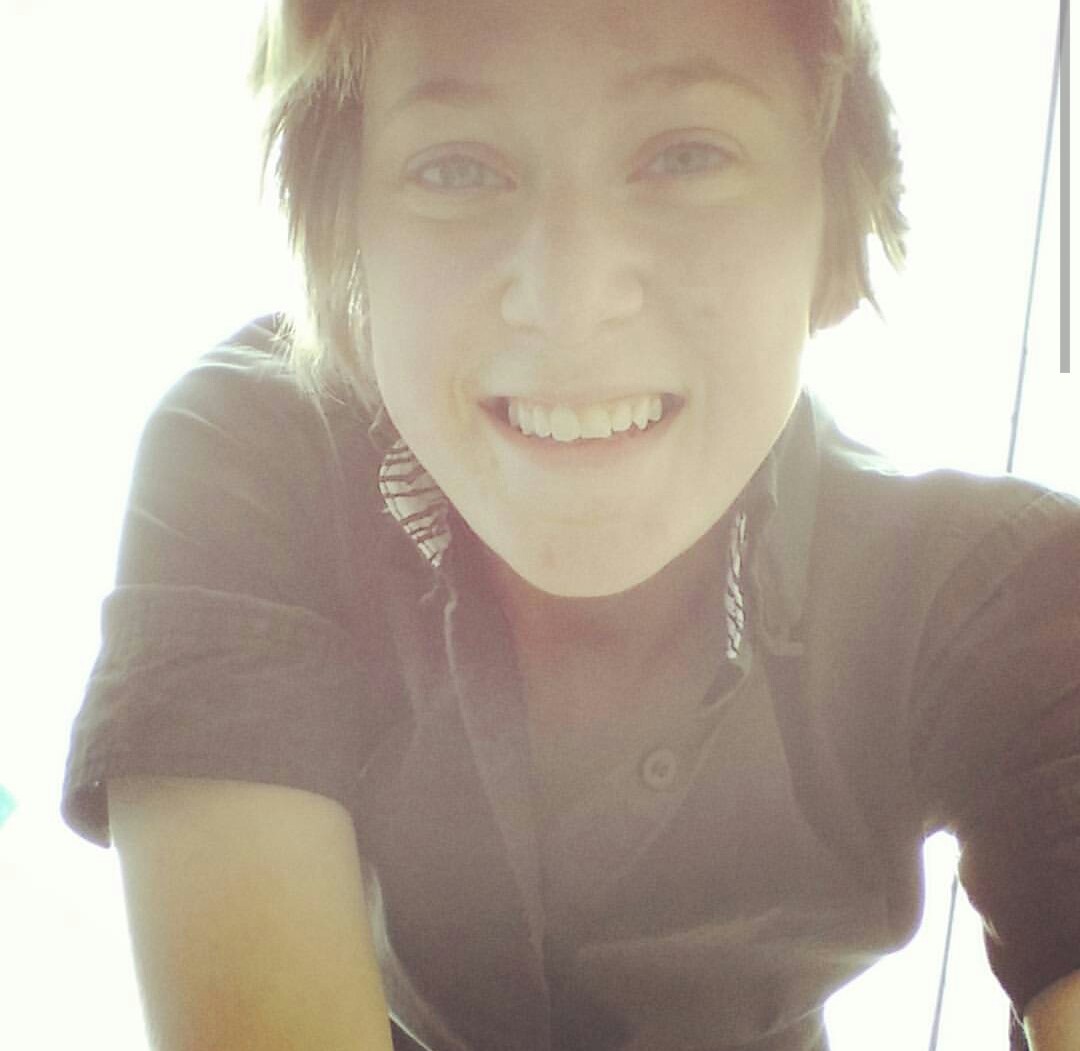 callmekitto:  six summer selfies. say that ten times fast. it’s slightly difficult