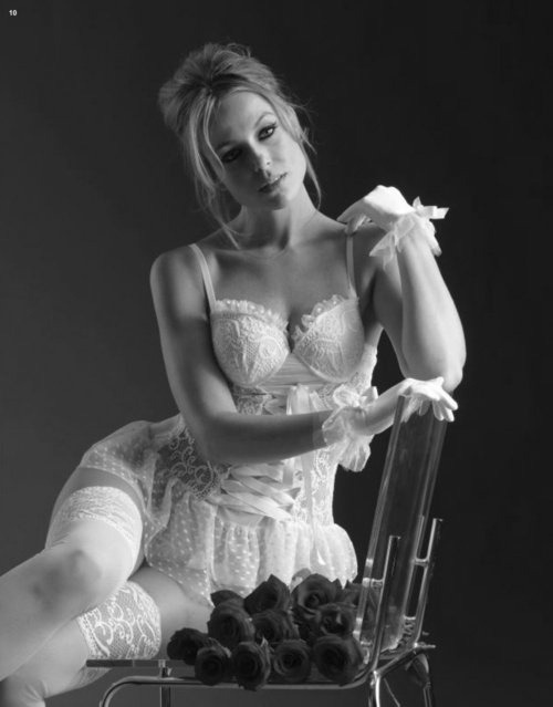 corset-ladies:  Corset http://corset-ladies.tumblr.com/