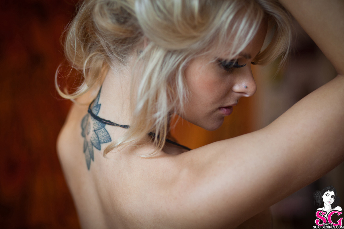 Rach Notonix (England) - Â One LoveIf you are Suicide Girls Members, you can see