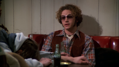 Steven Hyde in Every Episode → 1.17 - The Pill