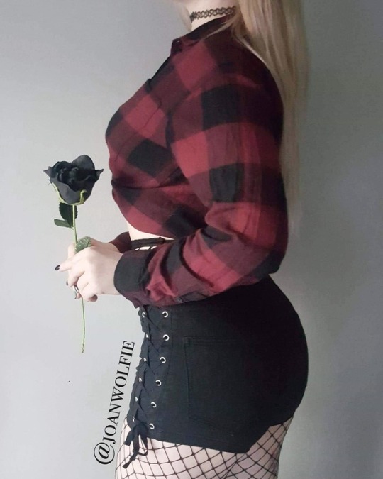 xsilverwolfie:  IG: @joanwolfie 