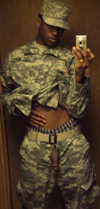 tenner101:  nubianbrothaz:  Yes, there’s real love for a brother in uniform.  NubianBrothaz.tumblr.com