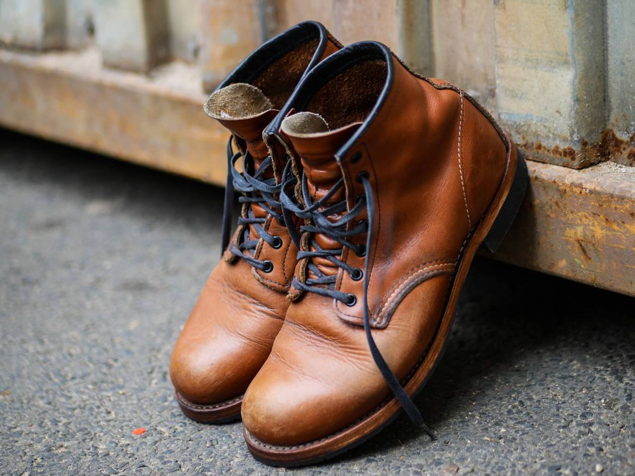 RedWing Berlin Blog — 3 Years of Age and not Losing a Step! 公式正規品 RED WING 9016 ブーツ