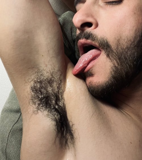 https://hairysweatysmelly.tumblr.com/post/698065337622708224