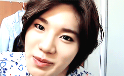    Gorgeous Maknae (╯≧Д≦)╯︵ ┻━┻   