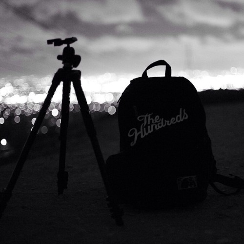 City lights. #thehundreds #thehundredsishuge #paparazzi #streetgear #justgoshoot #latenight #view #c