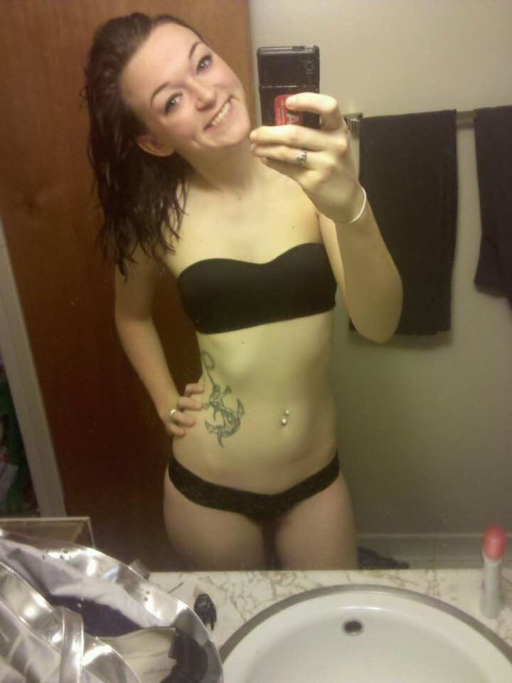 thiscouldbeyourdaughter2:  Amazing kik submission-thank you @katybby69. Give her