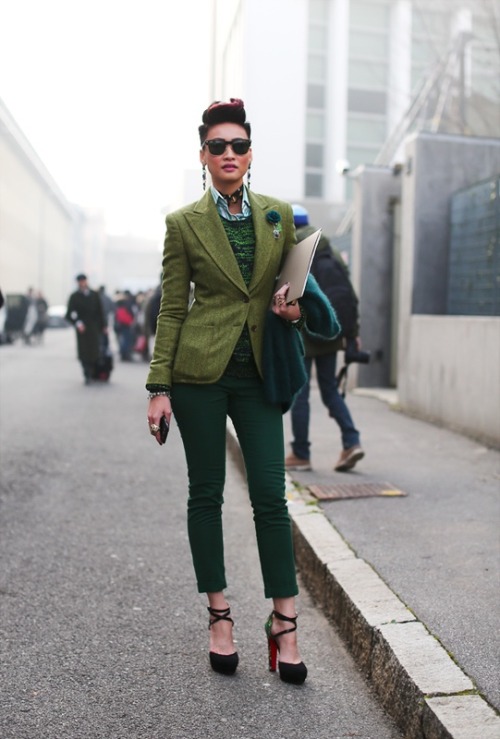 whatkikiloves:  Style Crush: Esther Quek, distinguished group fashion and beauty director of luxury Middle Eastern publications The Rake and Revolution and frequent contributor to Condé Nast Traveller. 