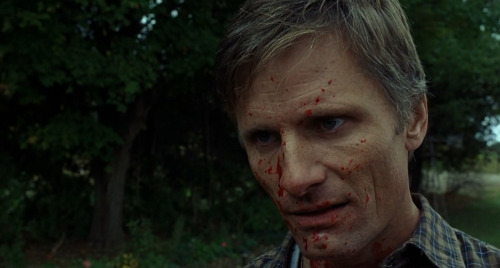 filmbytheframe: A History of Violence, 2005 Director - David CronenbergCinematography - Peter Suschi