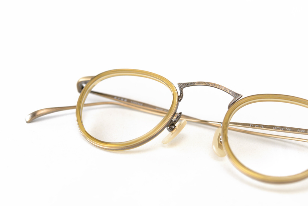 金子眼鏡 | KANEKO OPTICAL - 異素材が織り成す、美しいかたち 金子 
