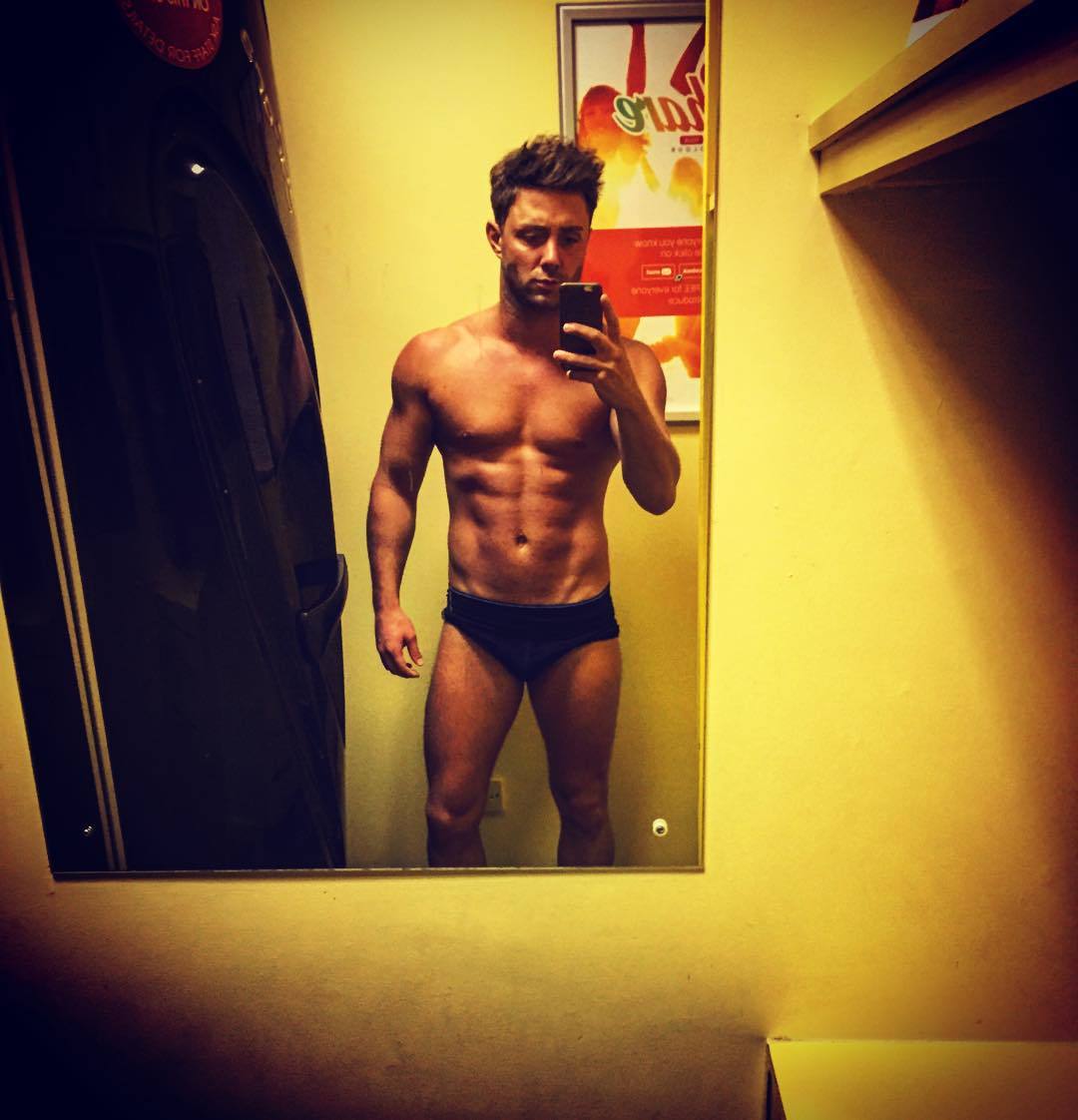 malecelebunderwear:  Ricci “I roll up my boxer briefs in all my selfies but dont