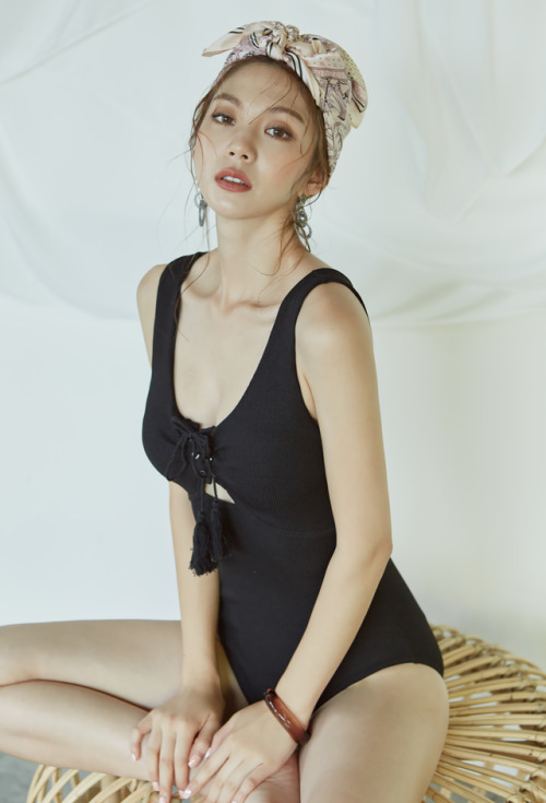 Lee Chae Eun - August 03, 2018 Set [Part 2]