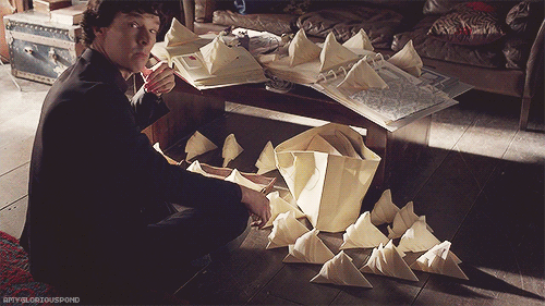 crimson-winter: ewebie: amygloriouspond: ∞ Scenes of Sherlock You need to run him, okay? Show 