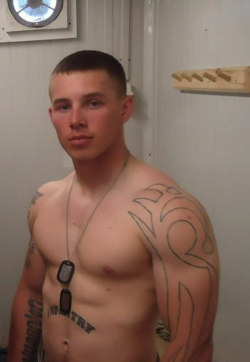 mystraightbuddy:Lcpl Dreamy