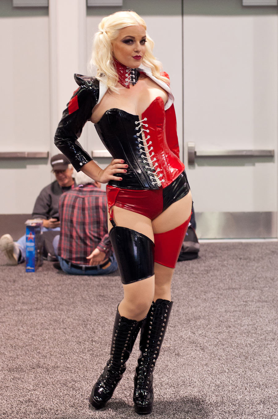 lessa Michelle  Harley quinn  wondercon 2013   