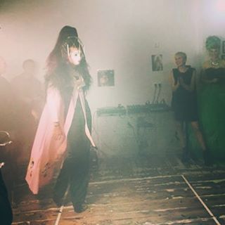 mjwoodbridge:  Move. 💁 Ponyclub Vs. PanoramaBar hair performance. 