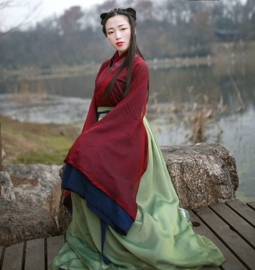 changan-moon: traditional chinese hanfu by 宴山亭