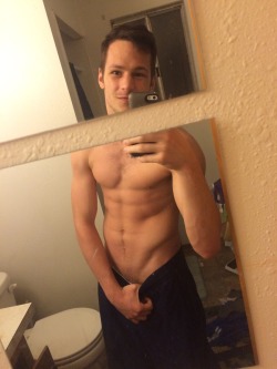 instaguys:  Guys with iPhones Source: gwip.me 