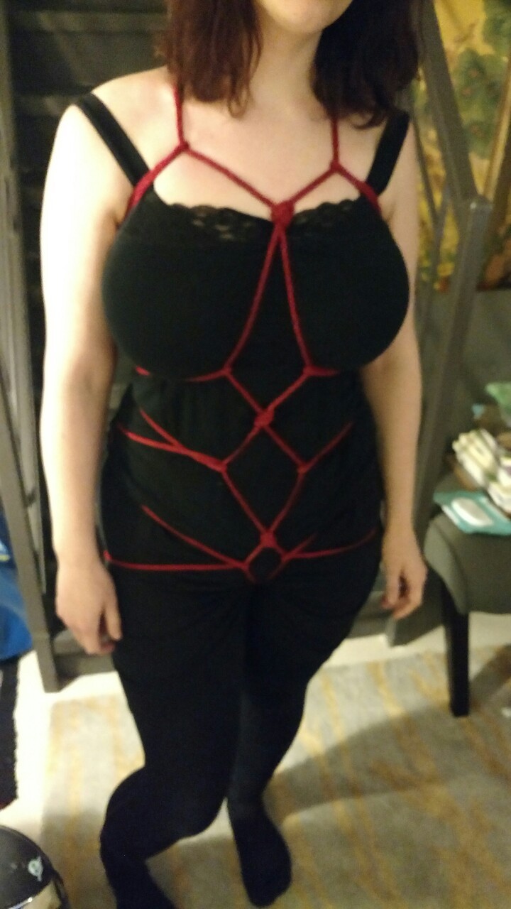 thewolfatethesheep:  Rope harnesses!!!! Featuring @lamb-chopped and liz.