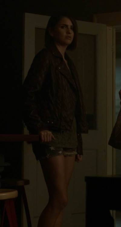 What: Lace Tank by Sun & ShadowWhere: S5E17 “Credible Threat”Worn With: Bar III Quilted JacketID