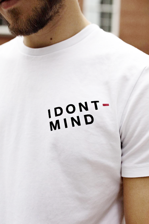 “Love yourself no matter what you’ve been through. Face the future confidently, and say #IDONTMIND.”