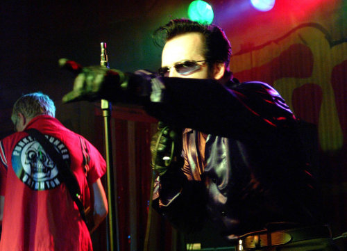 dykevanian:I mean yeah, young Dave Vanian is gorgeous too but look at old Vanian he’s so hot I