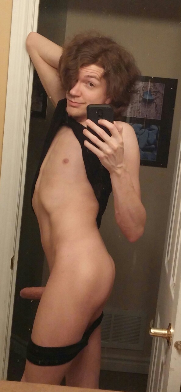 loverofcds:  victoriababycd:  Put this on to wear to bed and I got distracted…