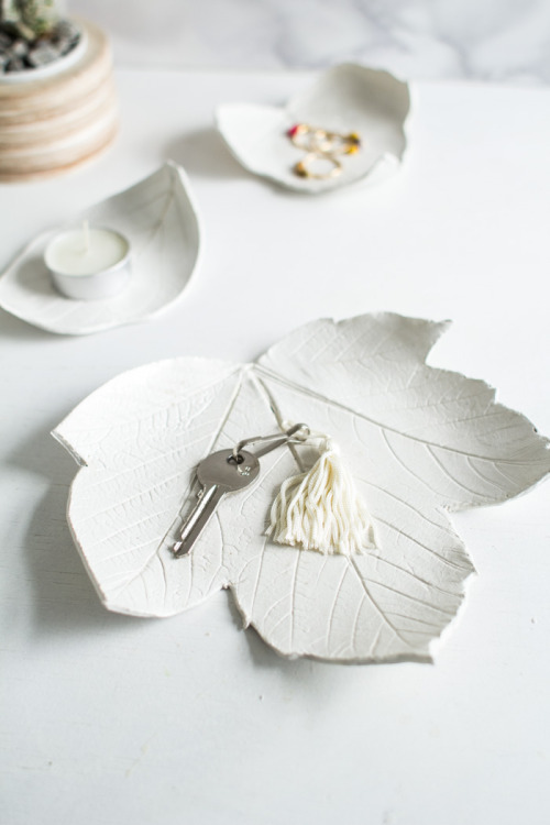 DIY Air Dry Clay Leaf Bowl  Updated Link 2019This is such a pretty and easy DIY. You can simply chan