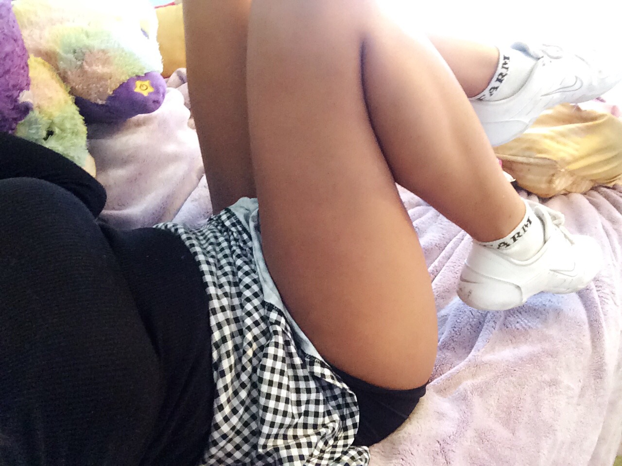lust-and-cupcakes:  Daddy’s naughty lil snuggle bug 🍼🎀