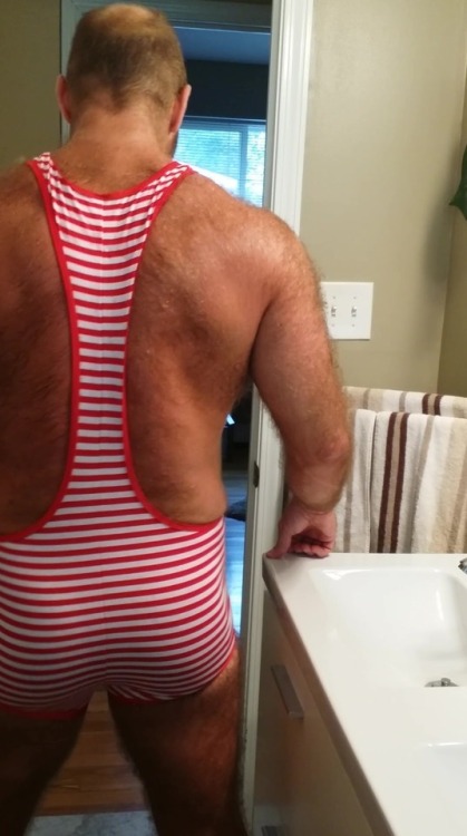 boatinrob: I like this singlet! Wishlist gift, thank you!